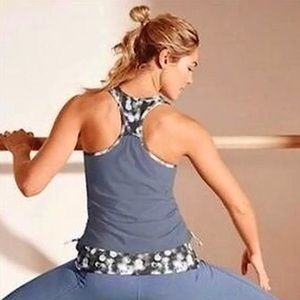 Athleta Royal Pigeon racerback layered tank top in gray and spotted print